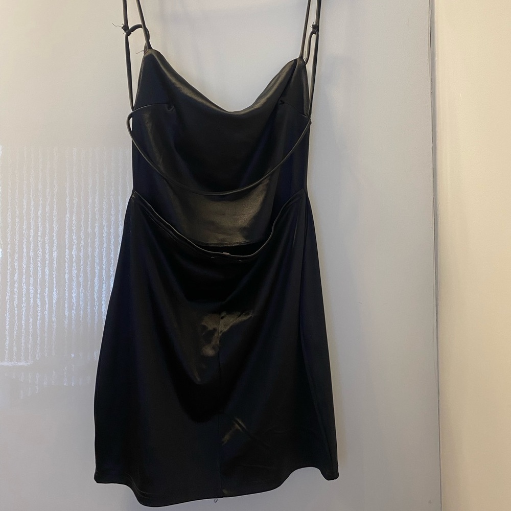 Black Ladies Night, velvet, skinny straps, open cross back